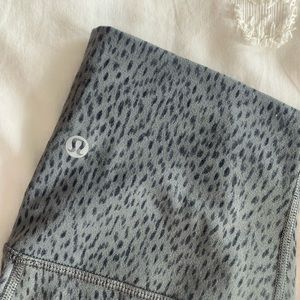 LULULEMON LEGGINGS